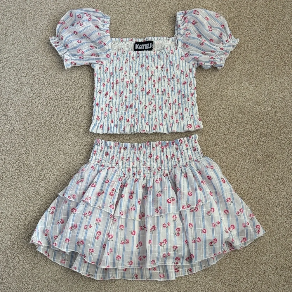 KatieJ NYC Girls' Marlee Smocked Floral Puff Sleeve Top & Brooke Skirt, size L